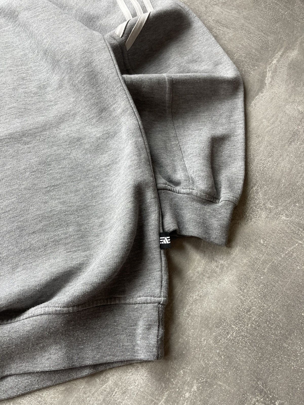 Adidas × Vintage Vintage Adidas 3-Stripes Sweatshirt Crewneck Y2K Size US L / EU 52-54 / 3 - 4 Thumbnail