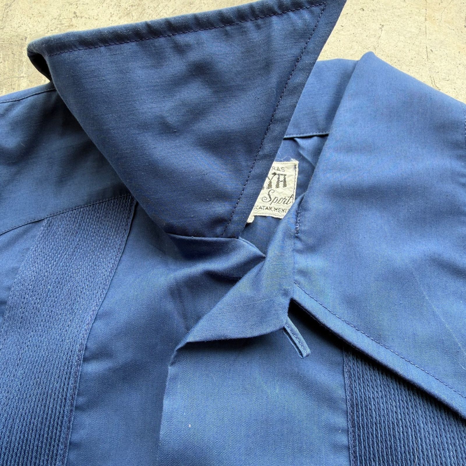 Other 60s -70s Maya Guayabera Embroidered Dagger Collar Shirt Size US L / EU 52-54 / 3 - 4 Thumbnail