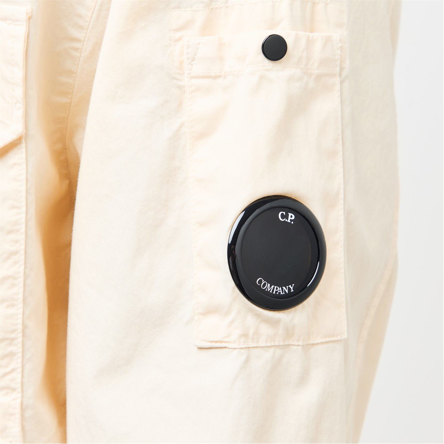 C.P. Company o1g2r1mq0426 Gabard Overshirt in Cream Size US M / EU 48-50 / 2 - 5 Thumbnail