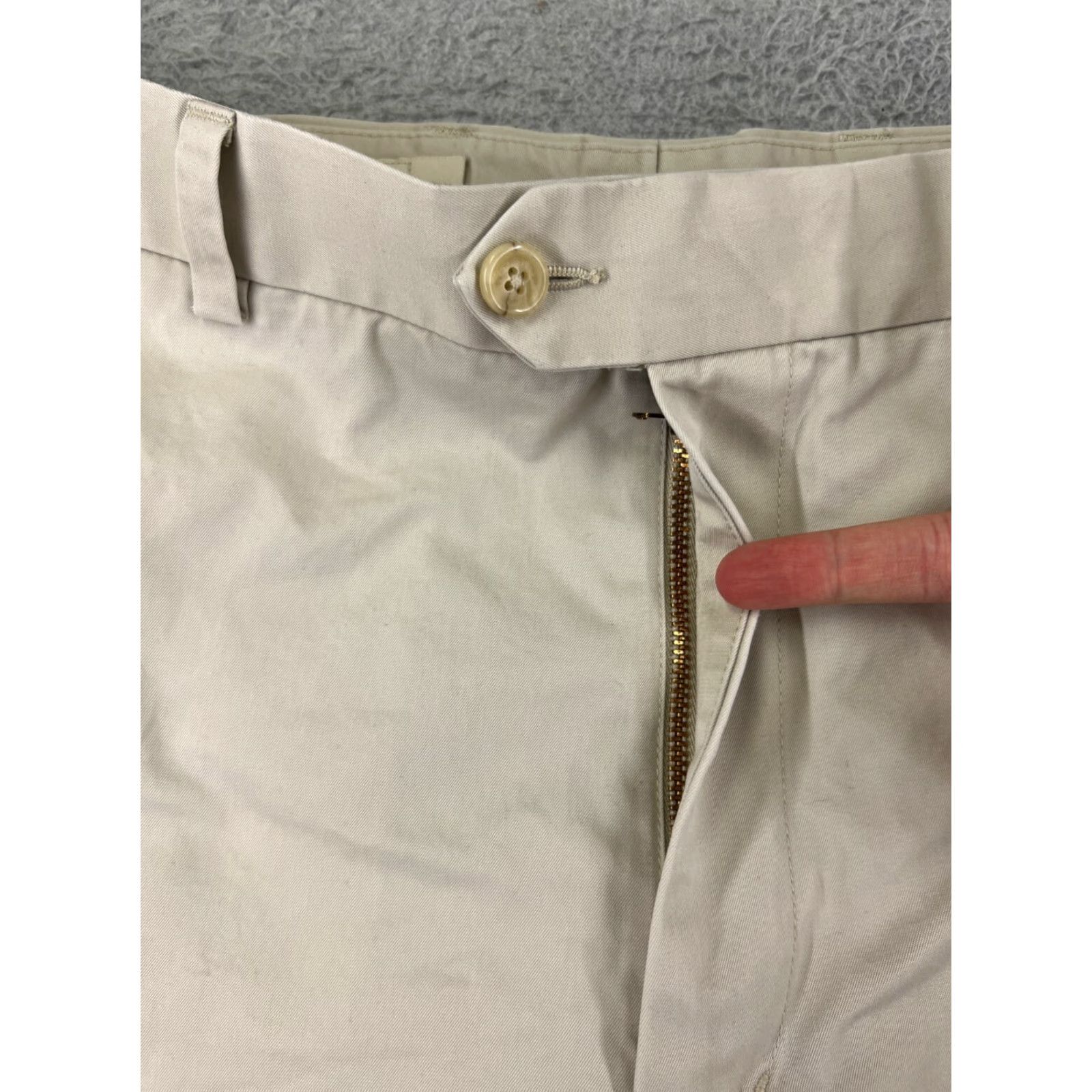 Nordstrom John W Nordstrom Shorts Mens 35 Beige Khaki Golf 100% Supima Cotton Golfer - Chino, Lightweight, Casual, Travel, Workwear - Beige Mens 35 Size US 35 - 6 Thumbnail