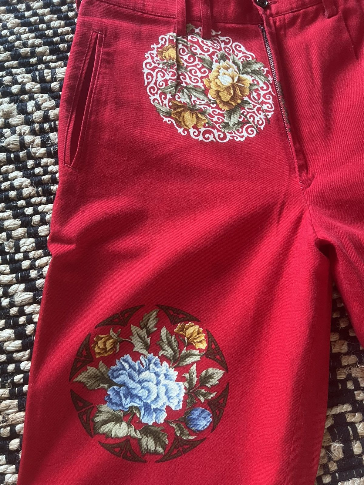 Yohji Yamamoto Yohji Yamamoto Pour Homme SS96 Red Medallion Pleated Pants Size US 32 / EU 48 - 2 Thumbnail
