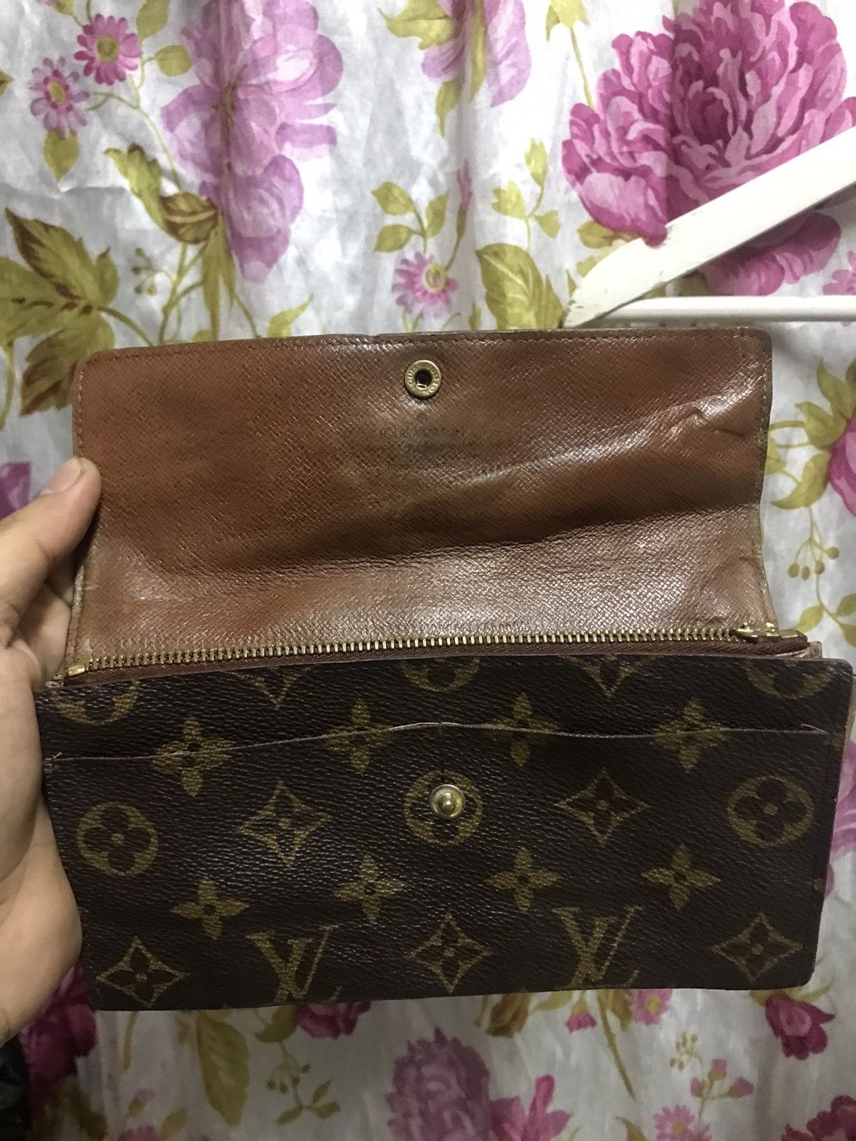 Louis Vuitton Authentic Louis Vuitton Long Wallet Size ONE SIZE - 4 Thumbnail