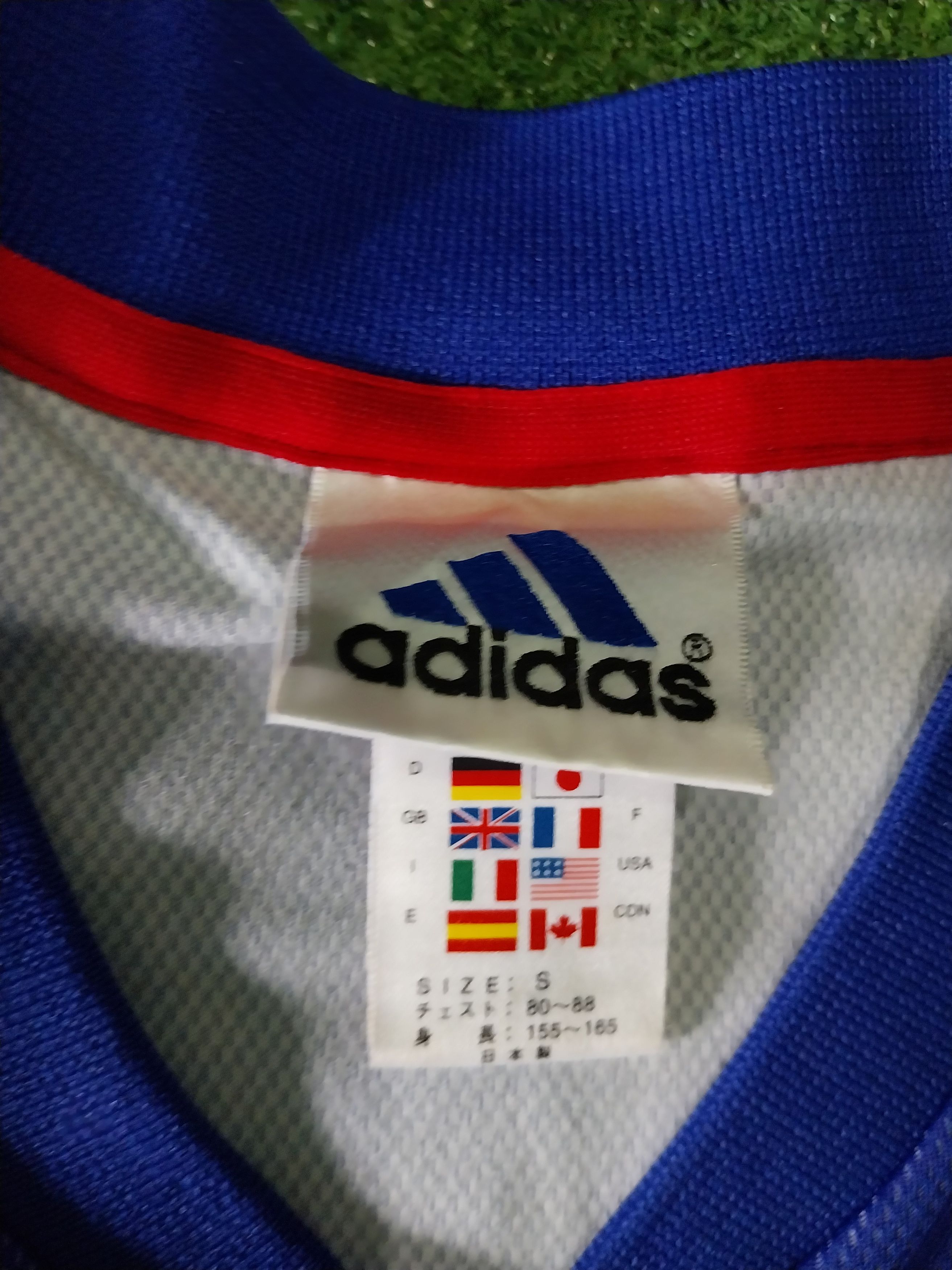 Adidas Japan world cup 2002 nakata jersey football Size US S / EU 44-46 / 1 - 4 Thumbnail