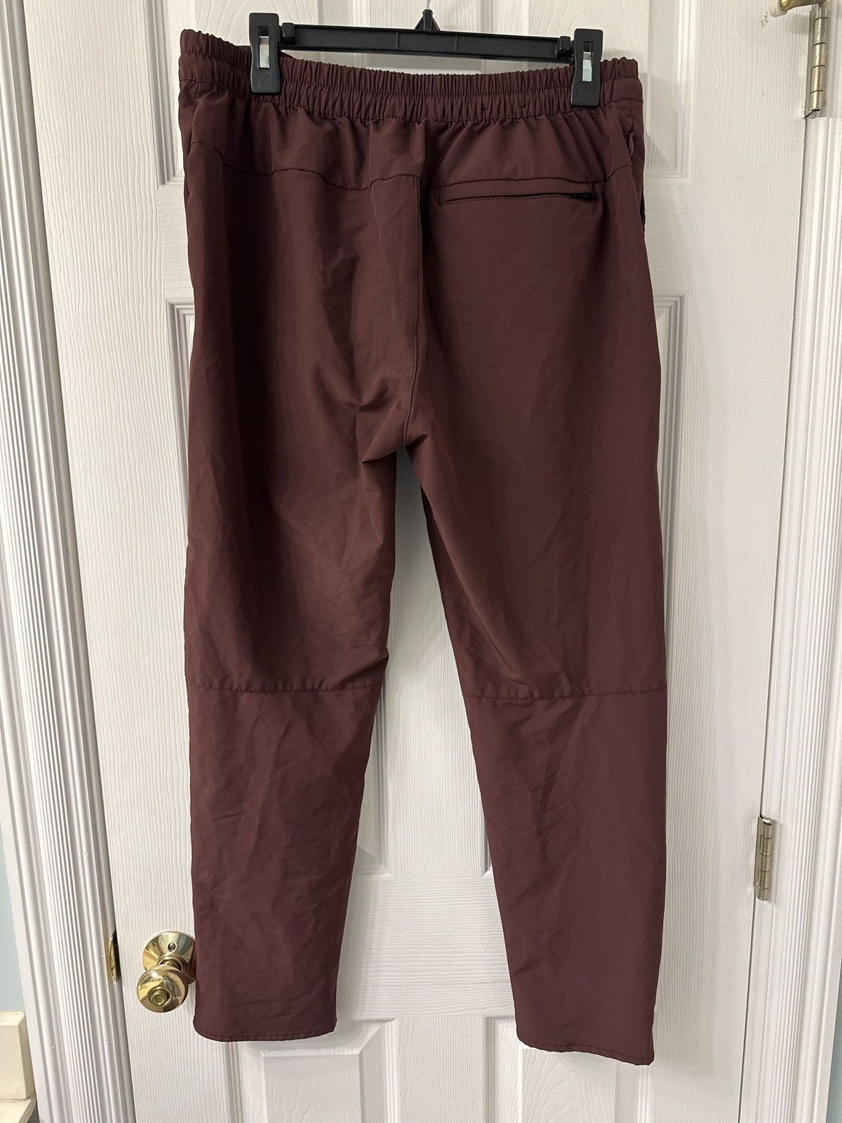 Banana Republic Banana Republic Tapered Pants (Burgundy, Slim Fit) Size US 34 / EU 50 - 2 Thumbnail