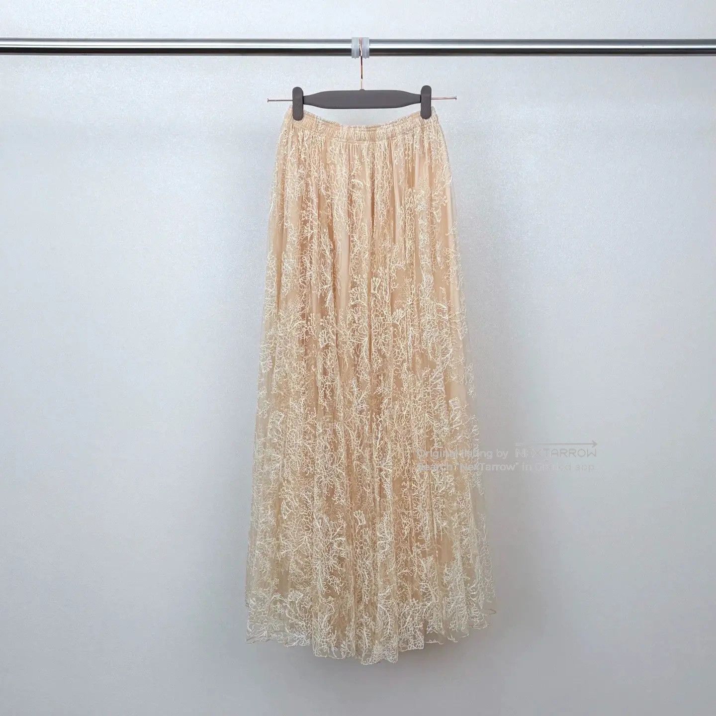 Ermanno Scervino Floral Lace Pleated Maxi Skirt in Beige, Women's (Size 25) — image 2 of 6