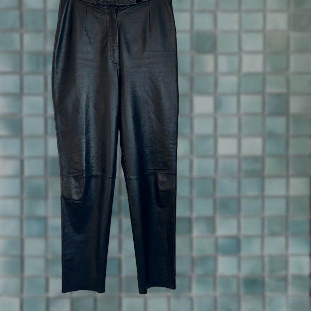 Vintage Apostrophe Women’s Leather Pants Black Size 10 Chino Pants Womens Leather Pants 10 Black Size 32" / US 10 / IT 46 - 1 Thumbnail