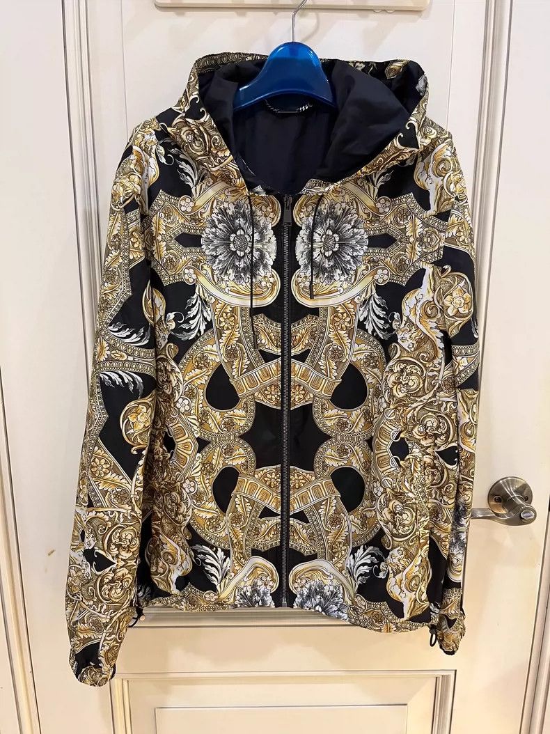Versace Versace Gold baroque print hooded coat Size US M / EU 48-50 / 2 - 2 Thumbnail