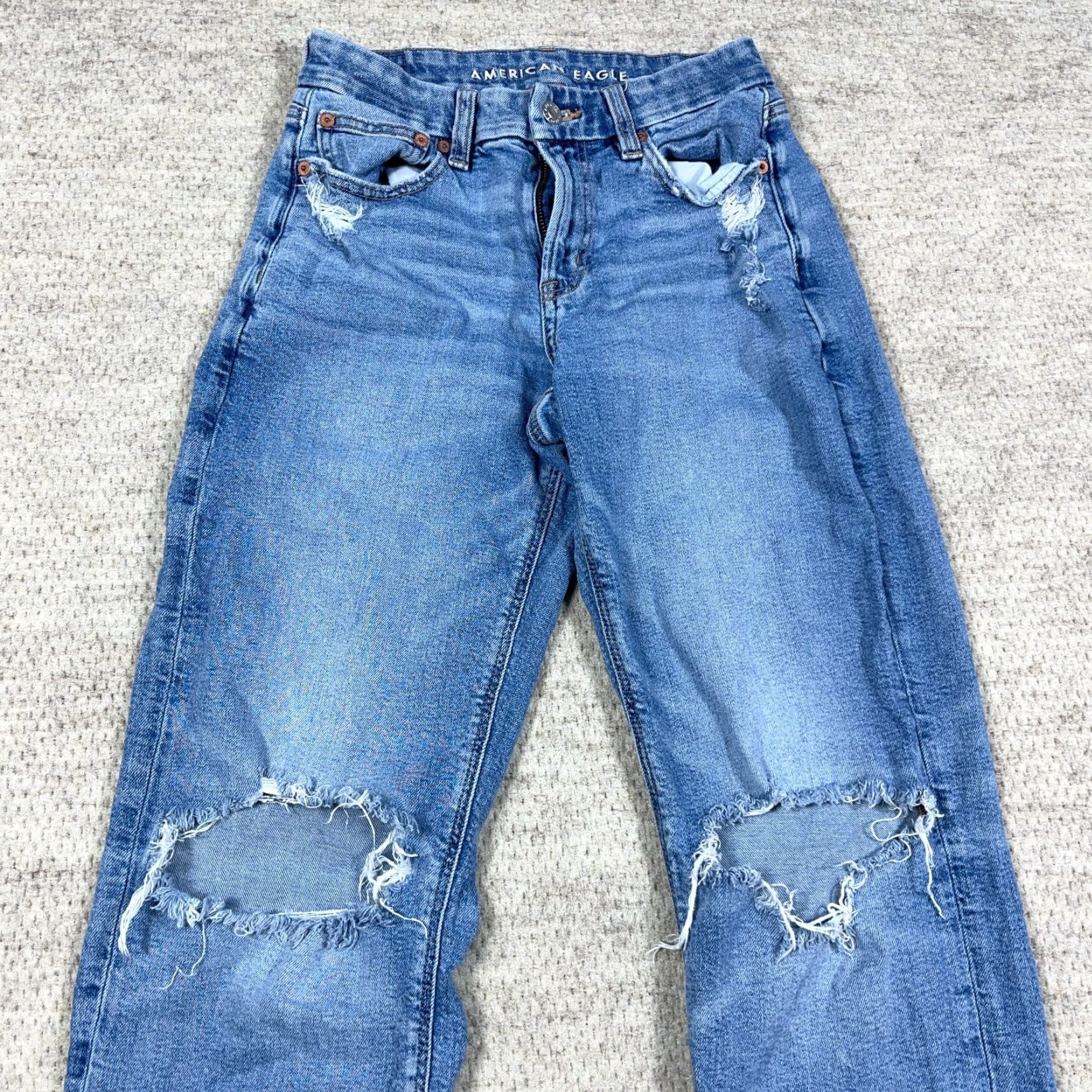 American Eagle Outfitters American Eagle Outfitters Jeans Women 4 Curvy Straight Med Wash Distressed Holes Baggy Denim Cotton Blend 5-Pocket Logo Size 27" / US 4 / IT 40 - 3 Thumbnail