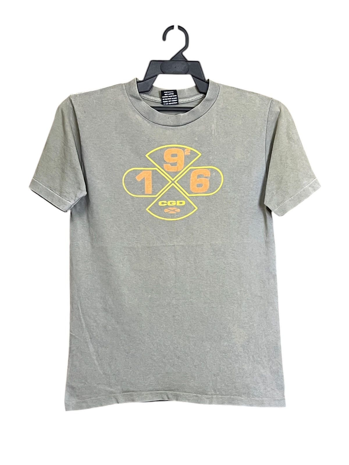 Japanese Brand Vintage 90s japanese CGD distressed tee shirt Size US XS / EU 42 / 0 - 1 Thumbnail