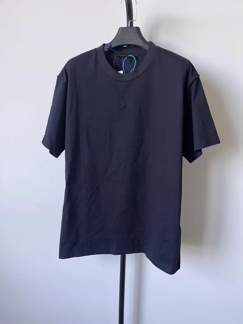 Louis Vuitton Logo Men's Short Sleeve T-Shirt - dmc