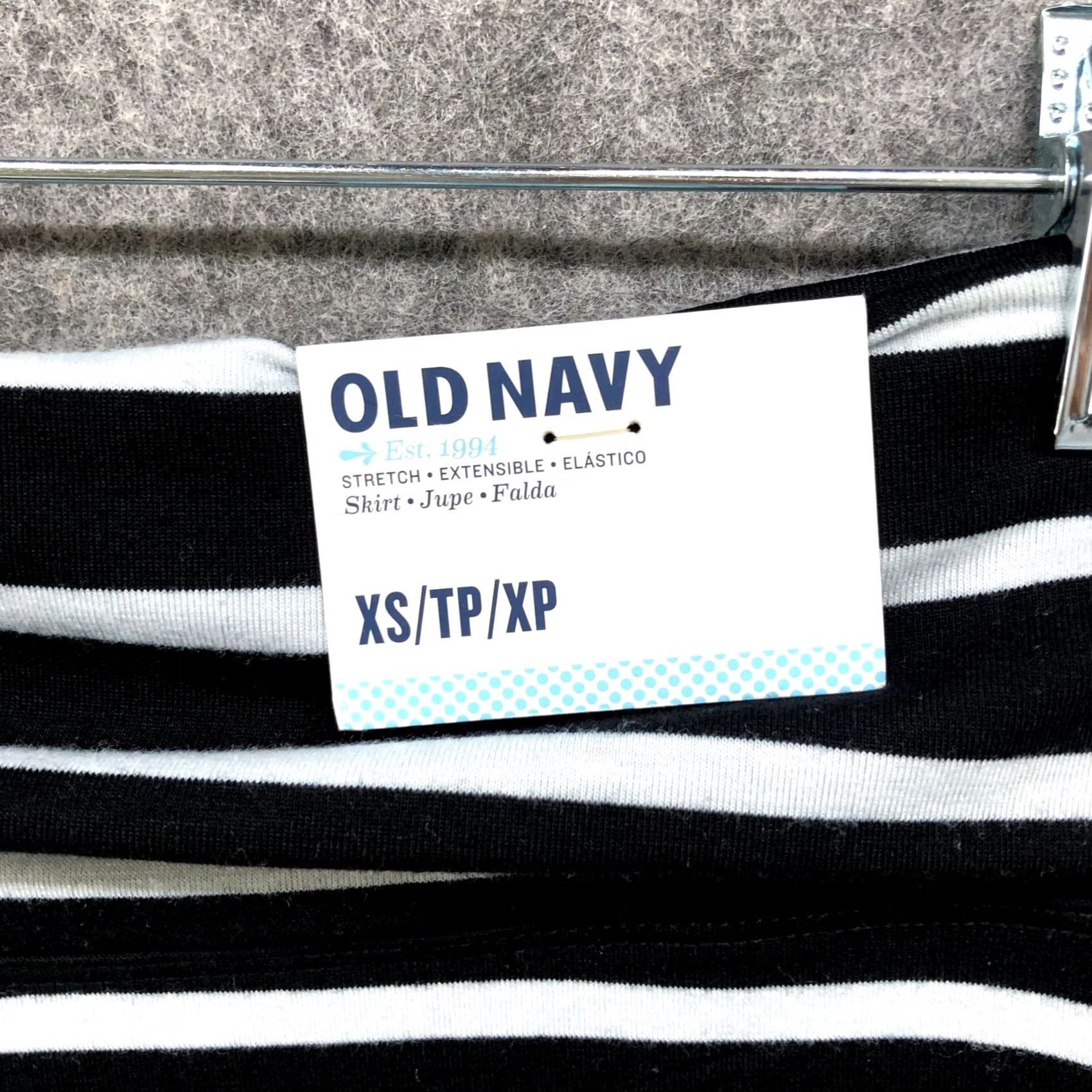 Old Navy NWT Old Navy Skirt XS Black White Stripe Pull On Flare Short A-Line Womens Size 26" / US 2 / IT 38 - 7 Thumbnail