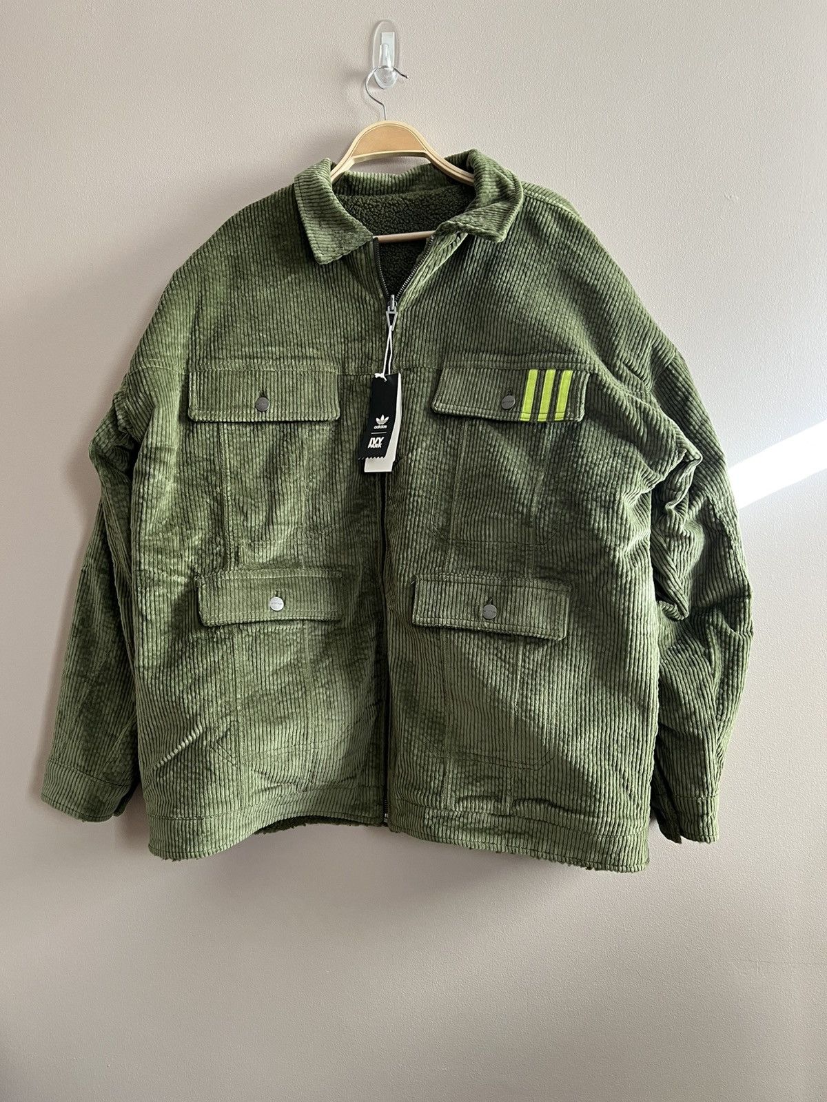 Adidas × Ivy Park adidas x IVY PARK Halls of Ivy Reversible Jacket Size S / US 4 / IT 40 - 8 Thumbnail