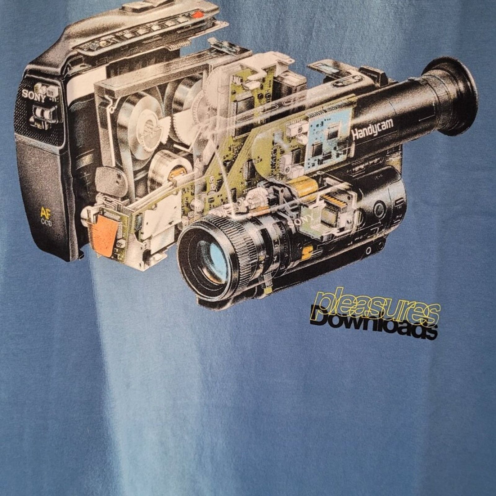 Pleasures PLEASURES x DOWNLOADS Camera T-Shirt Blue Moon Large Tee Size US L / EU 52-54 / 3 - 2 Thumbnail