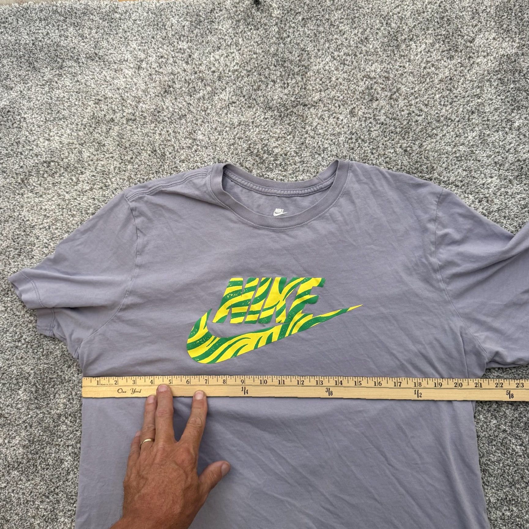 Nike Nike Shirt Mens XL Gray Green Yellow Swoosh Logo Tee The Nike Tee Cotton Size US XL / EU 56 / 4 - 3 Thumbnail