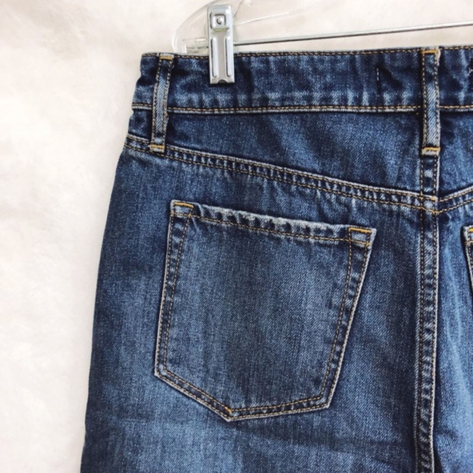 Loft LOFT Medium Wash Distressed Denim Skirt with Front Slit Size 26" / US 2 / IT 38 - 5 Thumbnail