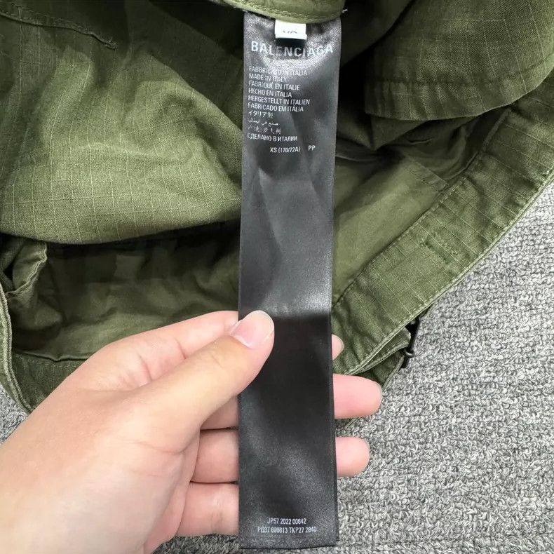 Balenciaga Balenciaga size XS Multi-pocket Cargo Pants Size US 27 - 5 Thumbnail
