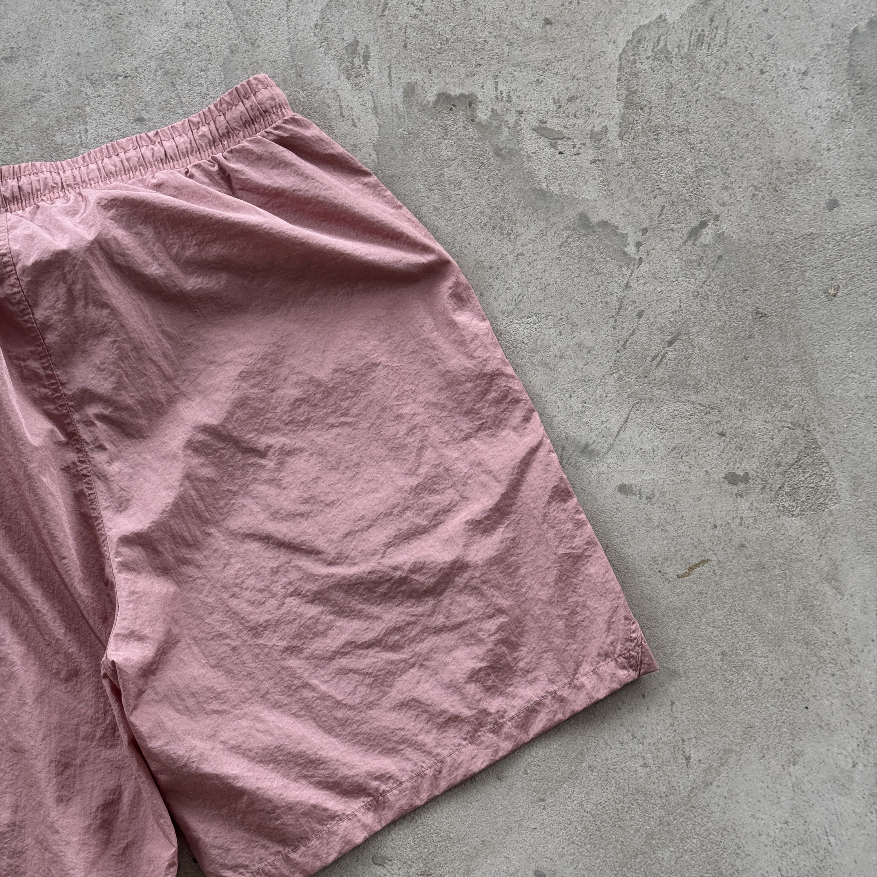 Vintage Unbranded Pink Nylon Drawstring Shorts Men Casual Running Size US 34 / EU 50 - 5 Thumbnail