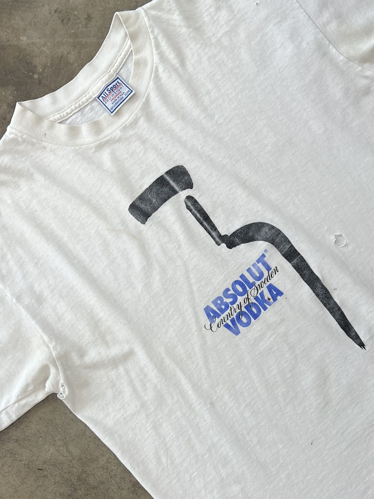 Vintage Vintage 90s Absolut Vodka Alcohol Single Stitch Tee XL Size US XL / EU 56 / 4 - 1 Thumbnail