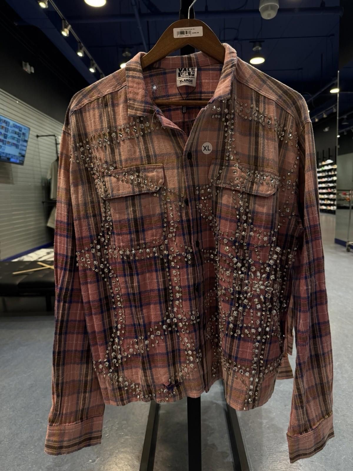 Vale Valley Dreams Crystal Stone Flannel Size (XL) New Pink Size US XL / EU 56 / 4 - 4 Thumbnail