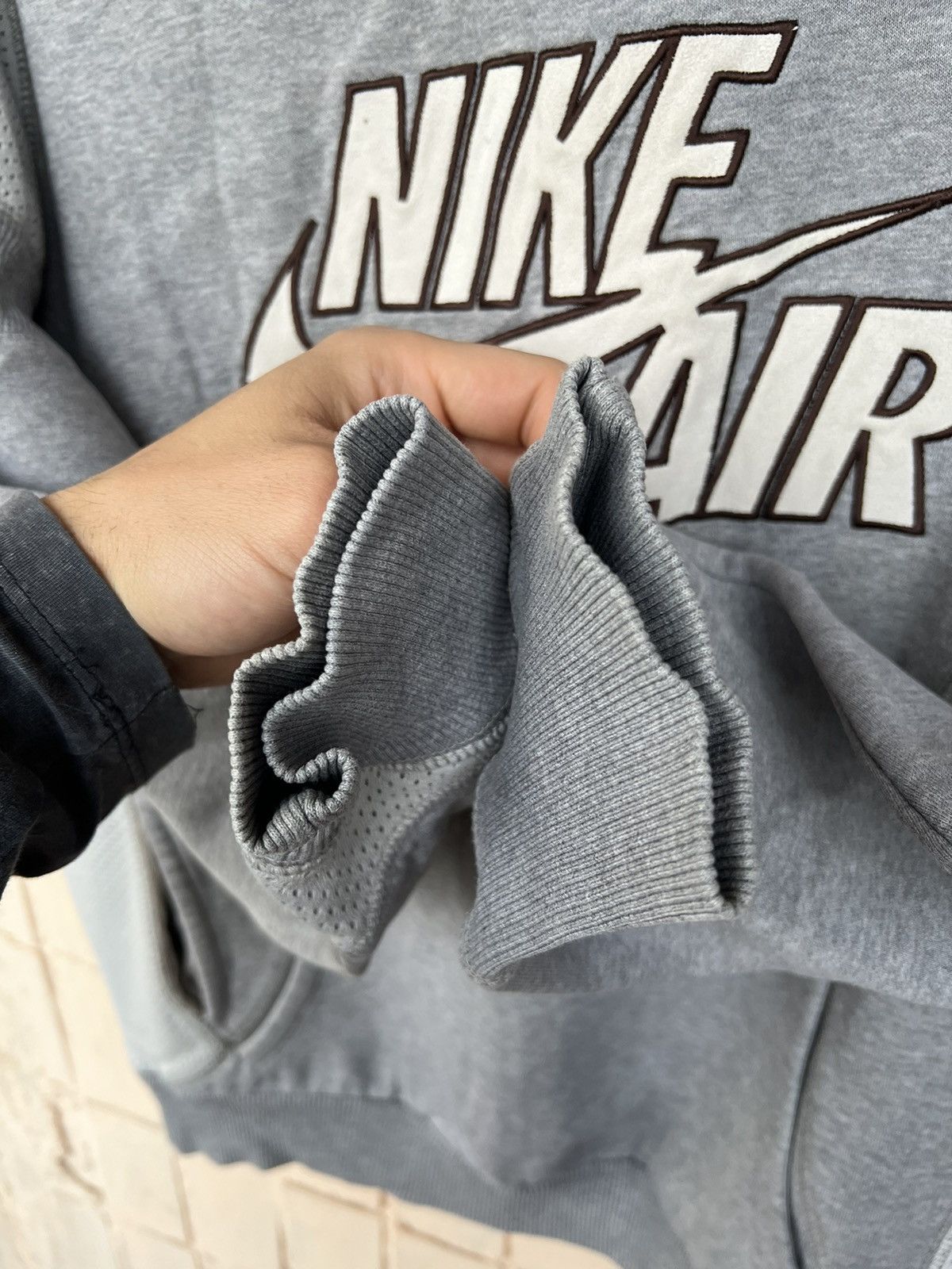 Nike × Vintage Vintage Nike Air Sweatshirt Big Logo Size S Size US S / EU 44-46 / 1 - 23 Thumbnail