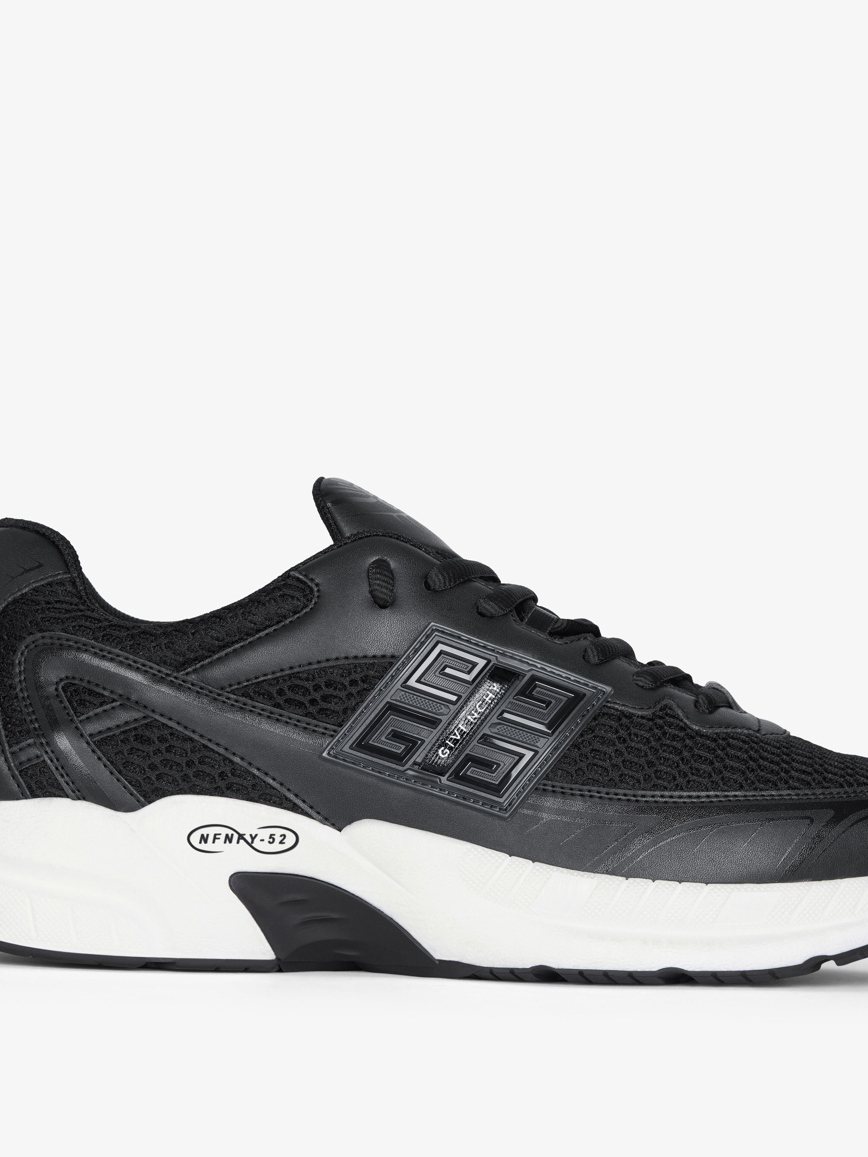 Givenchy o1w1db10925 NFNTY-52 Low Top Runner Sneakers in Black Size US 10 / EU 43 - 6 Thumbnail