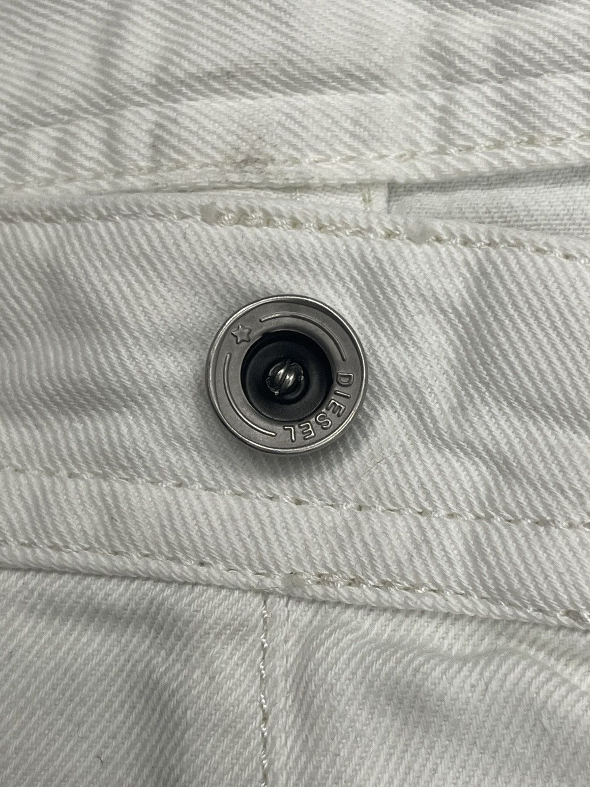 Diesel Diesel Industries Buster Fly Button Distressed Denim s12 Size US 36 / EU 52 - 6 Thumbnail