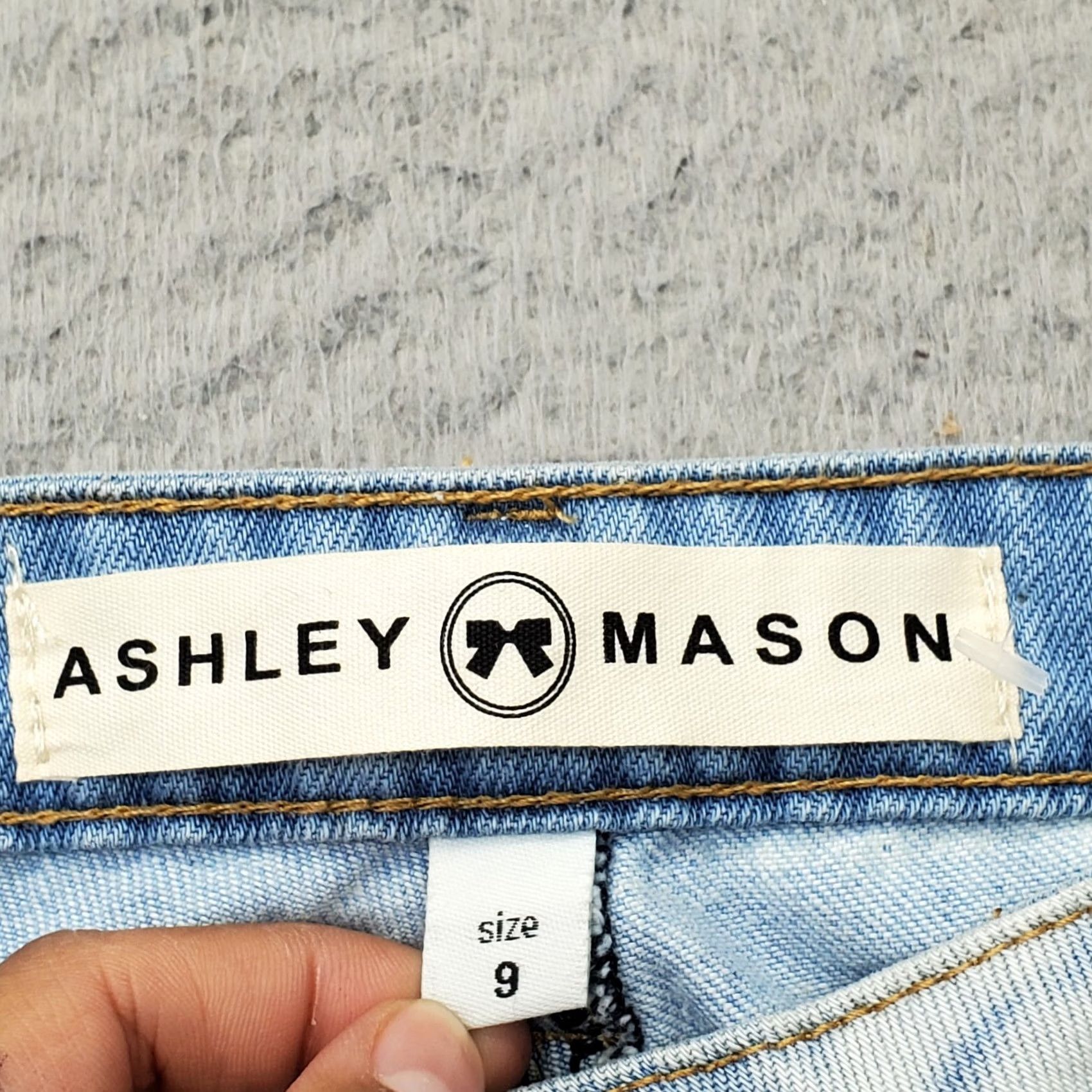 Doublet Ashley Mason Jeans Women Size 9 Multi Light Wash Distresed Raw Hem 5-Pocket Design NWT Size 30" / US 8 / IT 44 - 7 Thumbnail