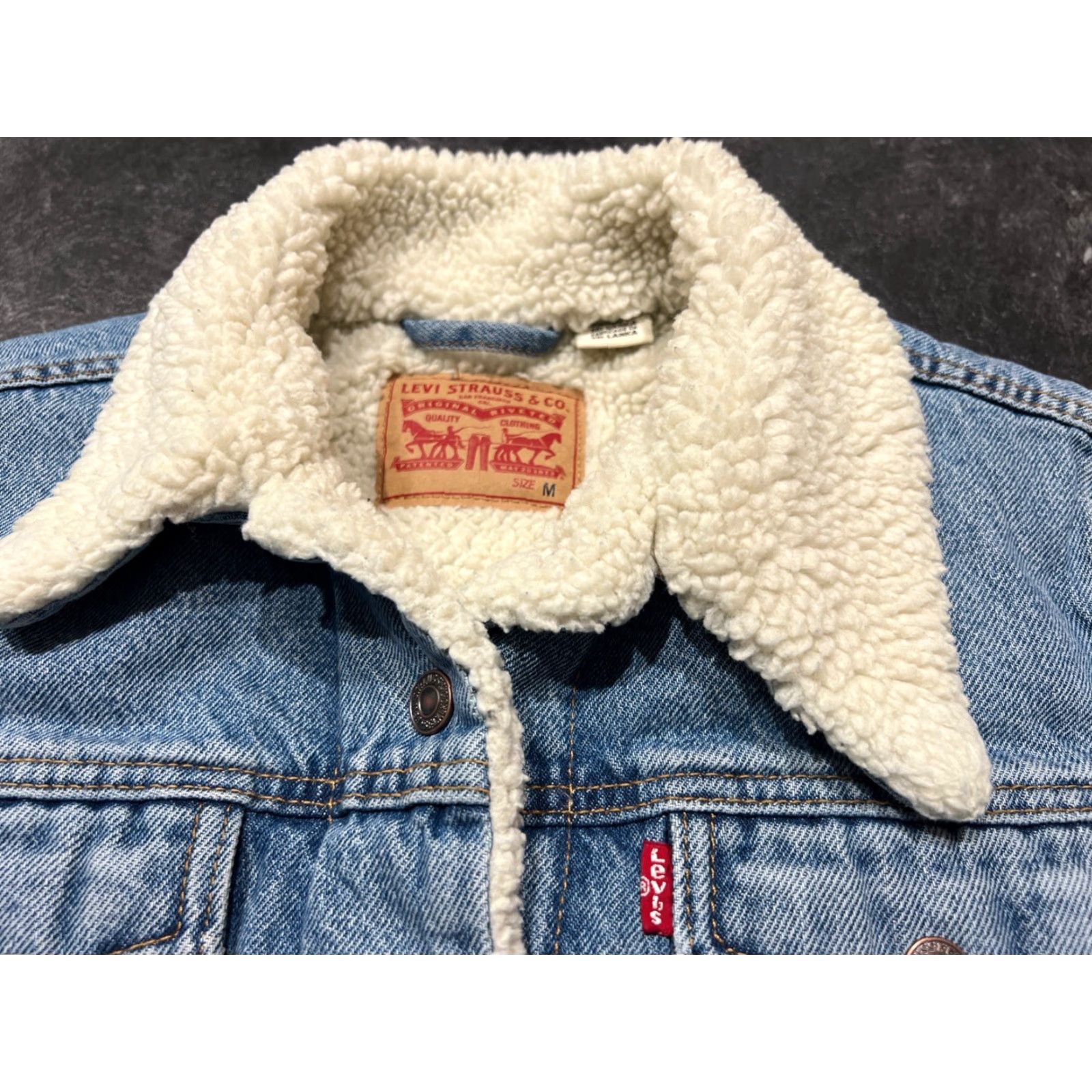 Levi's Levi's Men's Sherpa Denim Trucker Jacket Faded Medium Blue Size US M / EU 48-50 / 2 - 5 Thumbnail