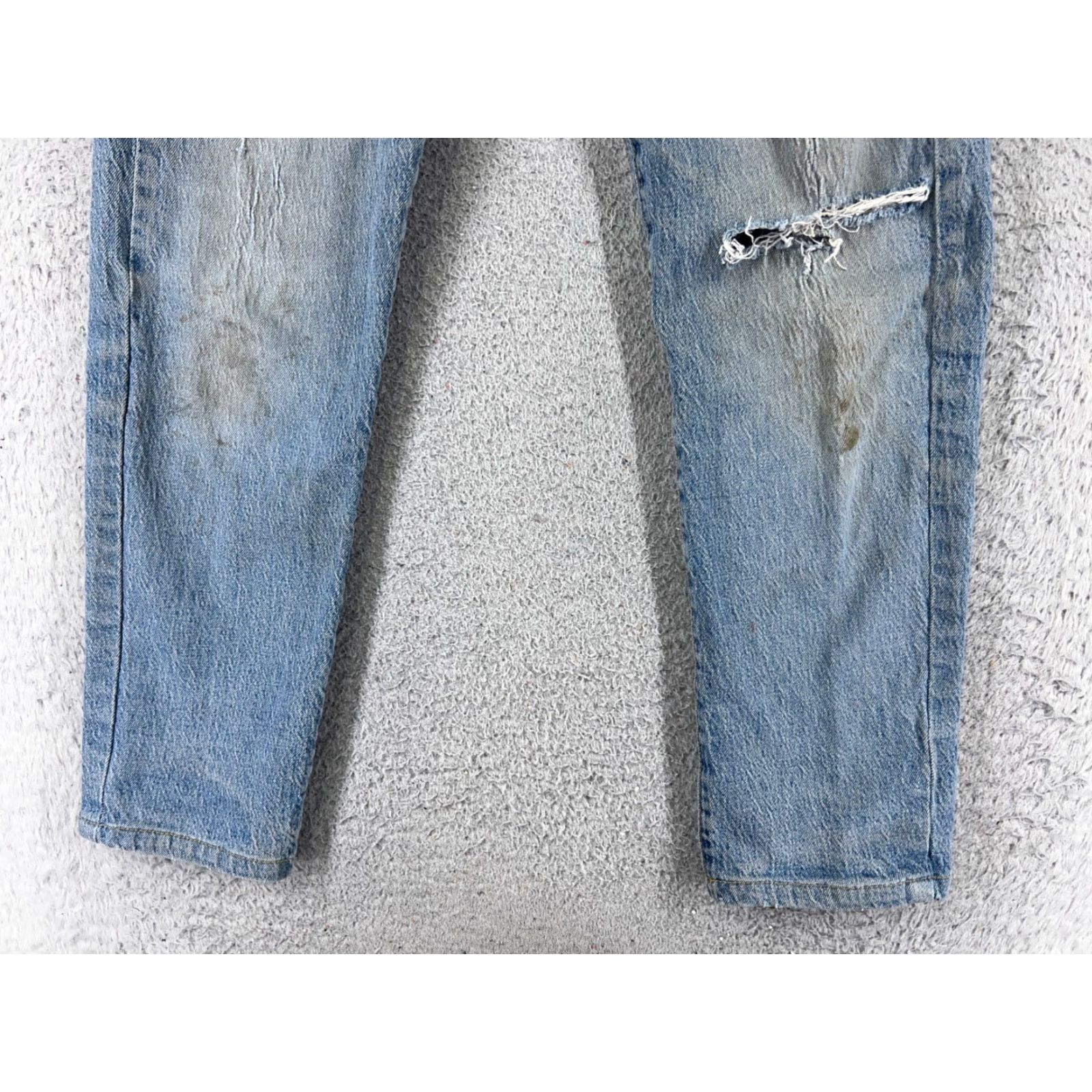 Levi's VINTAGE Levis Jeans 501 Levi'S 501 Series Denim Button Fly 28x26 Blue 501 Model Mens Adult Regular Straight Distressed 5-Pocket Denim Jeans Size US 31 - 2 Thumbnail