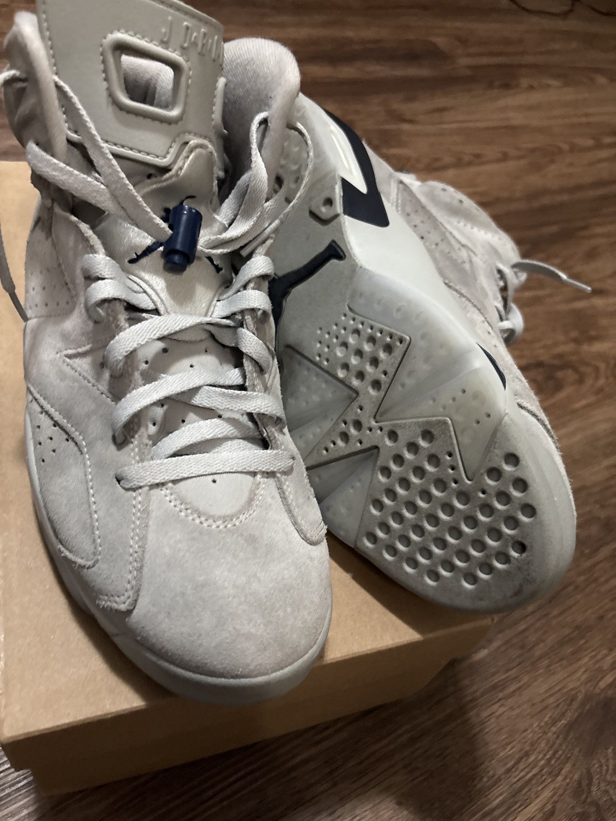Jordan Brand Georgetown Jordan 6 Size US 11 / EU 44 - 12 Thumbnail