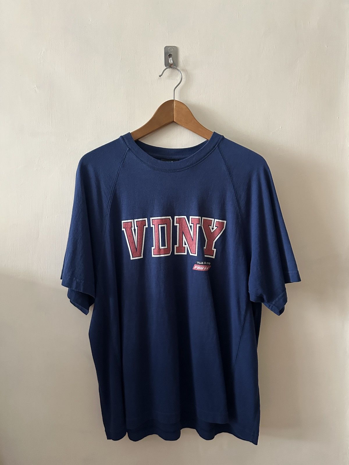 Vuja De Vuja De SS25 Kaplan unfaded ‘VDNY’ blue tee Size US L / EU 52-54 / 3 - 1 Thumbnail