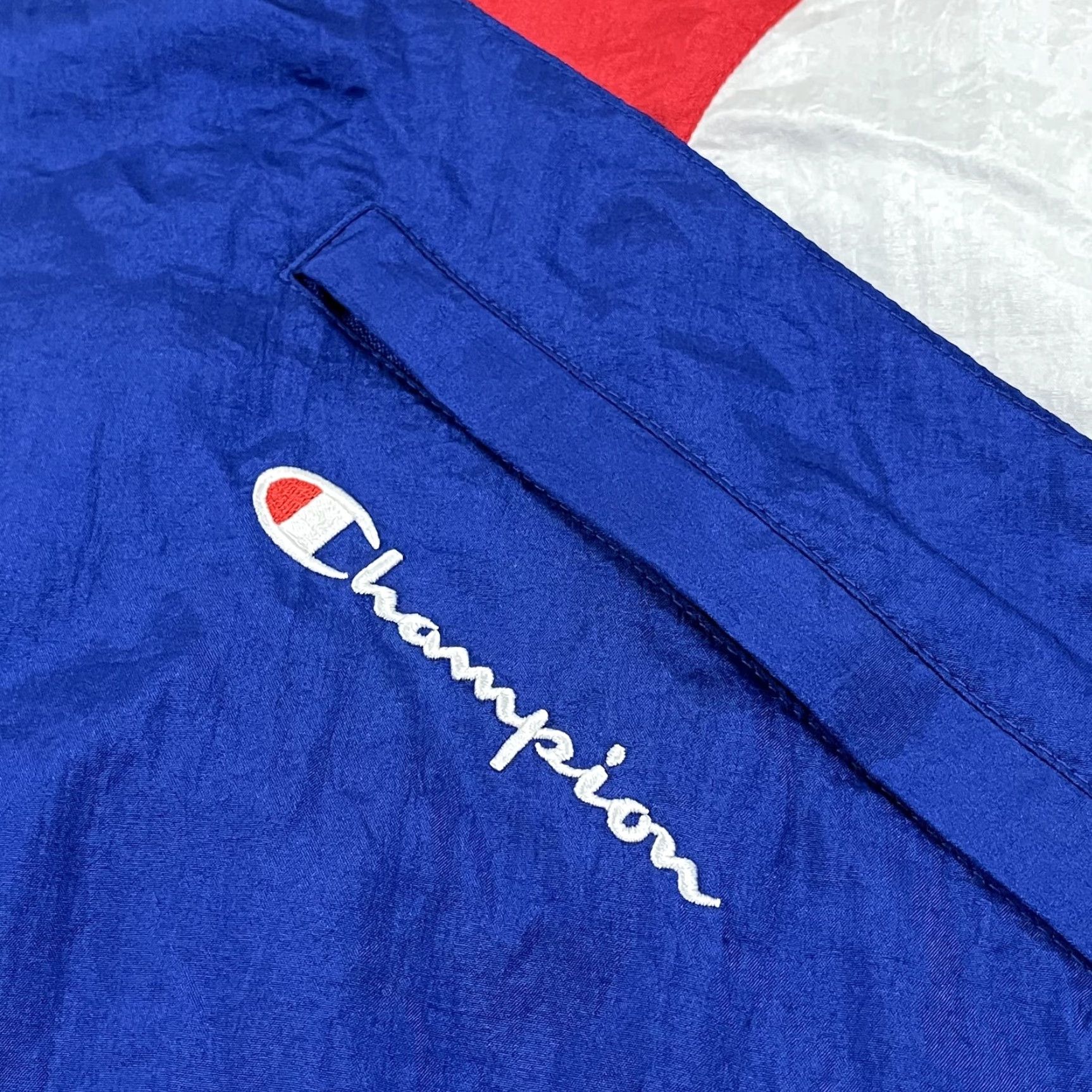Champion VINTAGE Champion Track Jacket Mens 2XL Black Jacket Regular Fit Sports Outdoor Men 2XL Mens Size US XXL / EU 58 / 5 - 2 Thumbnail