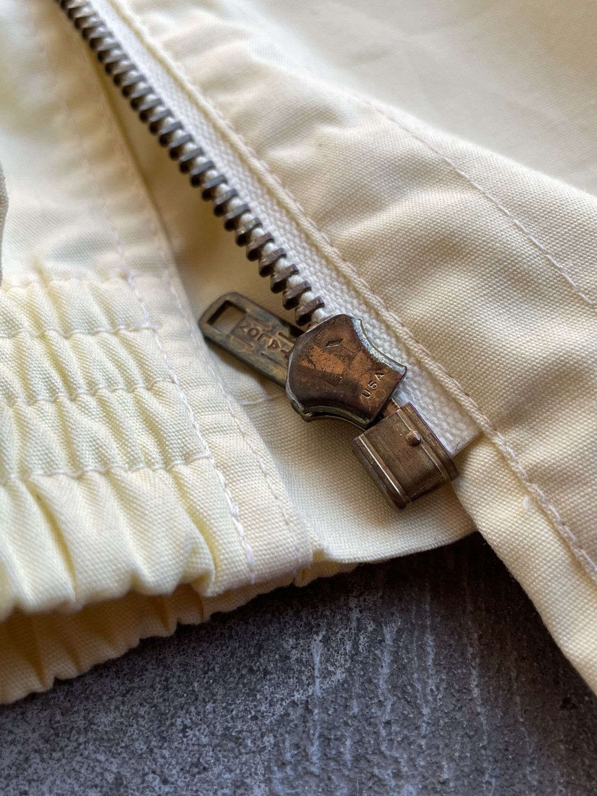 London Fog 1960s London Fog on Talon Zipper: Vintage Pastel Yellow Jack Size US M / EU 48-50 / 2 - 12 Thumbnail