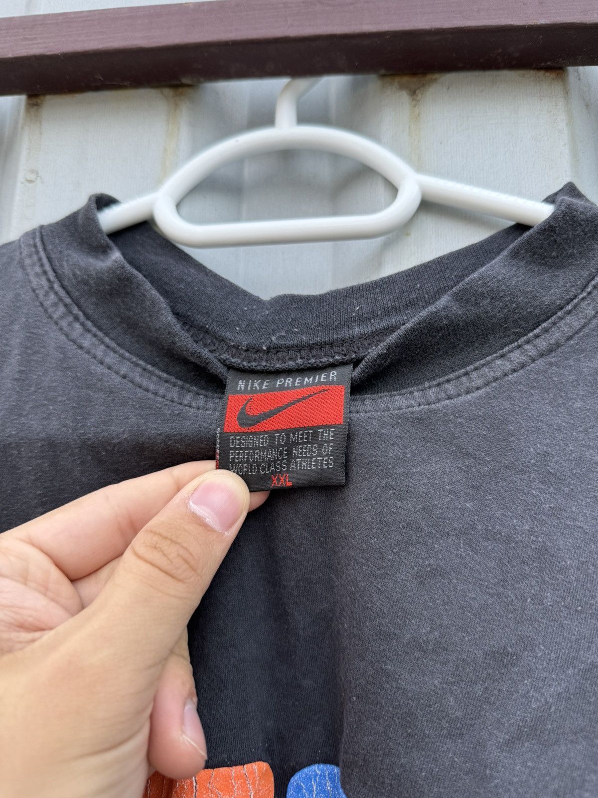 Nike × Nike ACG × Vintage Vintage 90’s Nike Big Logo T-Shirt Size US XL / EU 56 / 4 - 4 Thumbnail