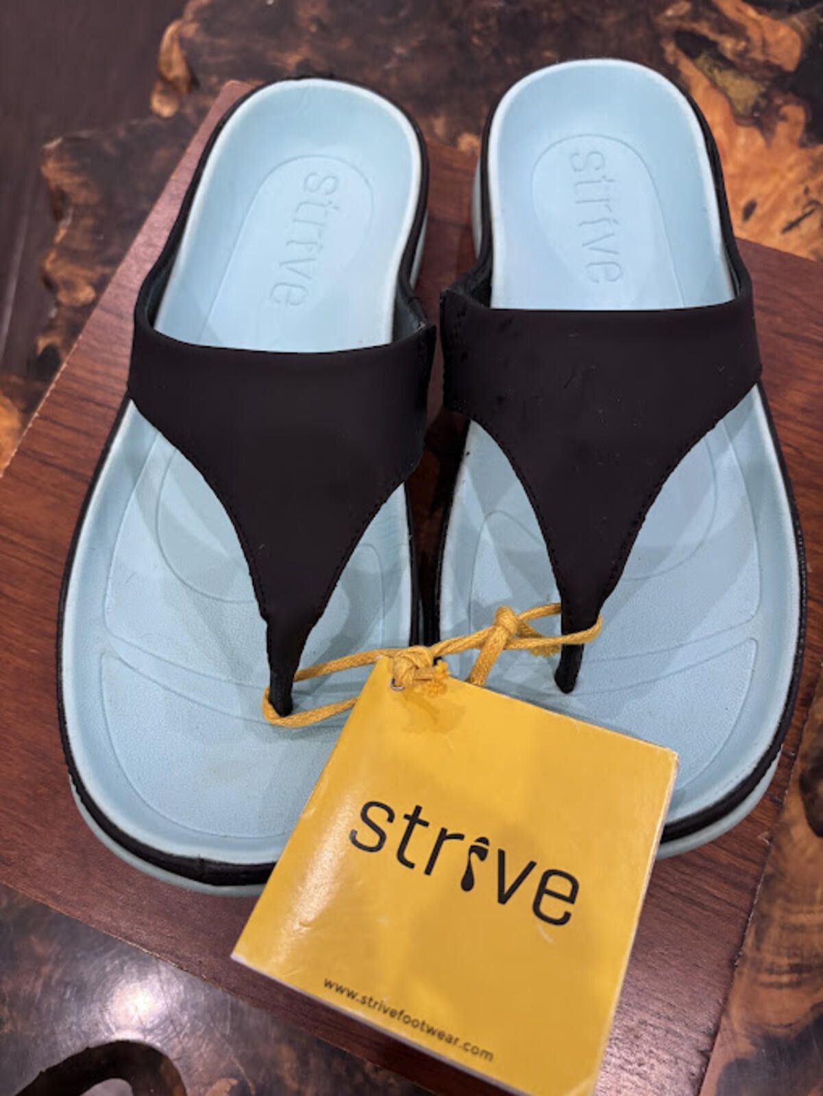 OVER THE STRiPES Strive Women's Comfortable Thong Sandals Size 6 NWT No Box Size US 6 / IT 36 - 1 Thumbnail