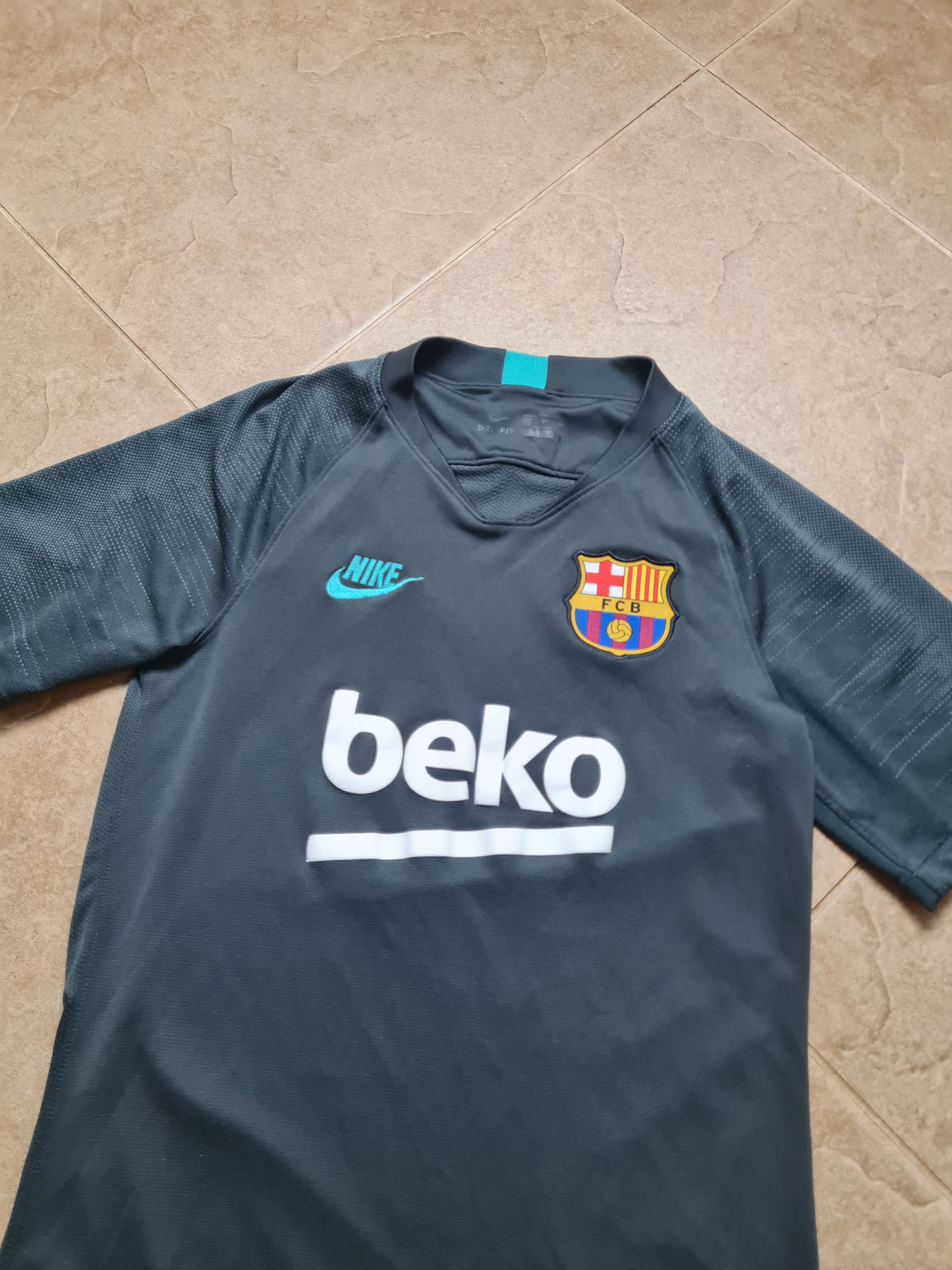 Nike Jersey Barcelona 2019-2020 Training Soccer T shirt Nike Size US XXS / EU 40 - 3 Thumbnail