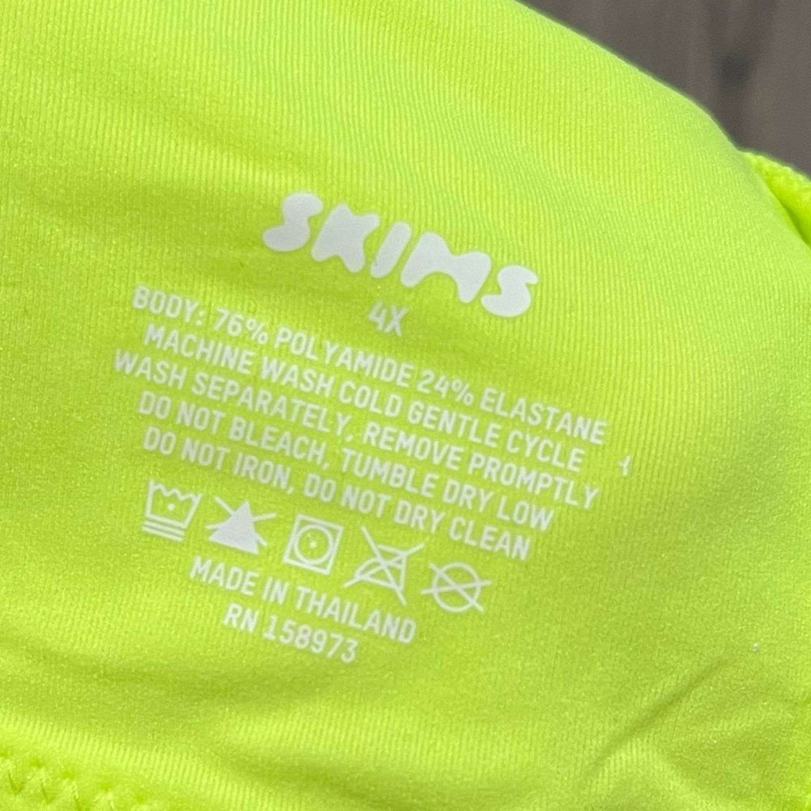 SKIMS NWT Skims Fits Everybody Bodysuit Green Highlighter 4X Size 4XL / US 24-26 - 4 Thumbnail