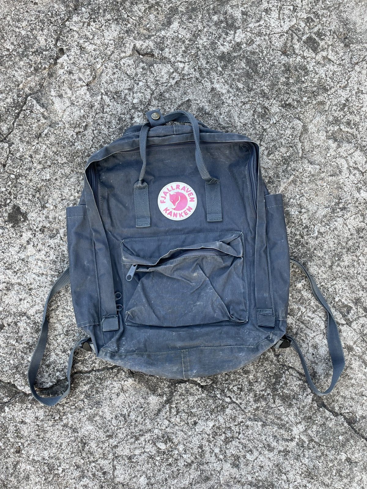 Fjallraven Streetwear Vintage Fjallraven Kanken Distressed Faded Backpack Grailed