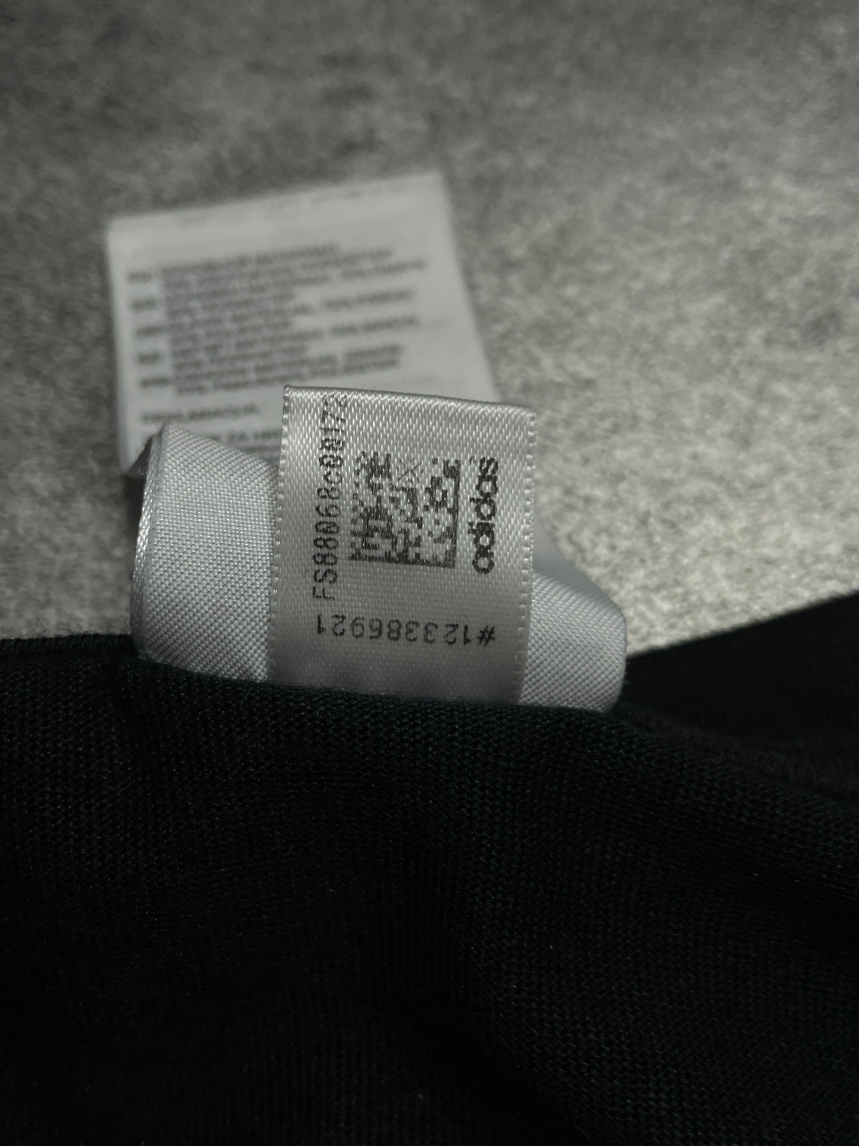 Adidas × Vintage Adidas London T-Shirt Big Logo Spellout Hype Streetwear Size US L / EU 52-54 / 3 - 8 Thumbnail
