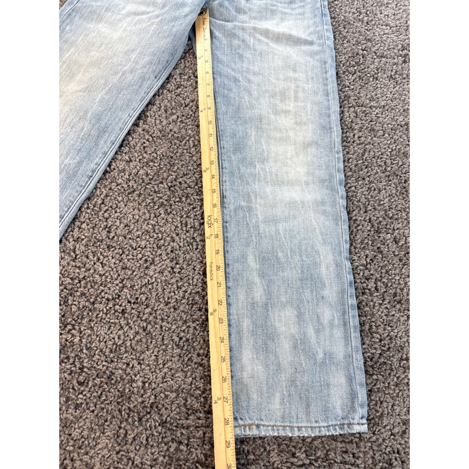 American Eagle Outfitters American Eagle Outfitters Jeans Men 30x29 Light Wash Relaxed Straight Blue Logo Distressed 5-Pocket Denim 29 Inseam Regular XS-? Size US 30 / EU 46 - 2 Thumbnail