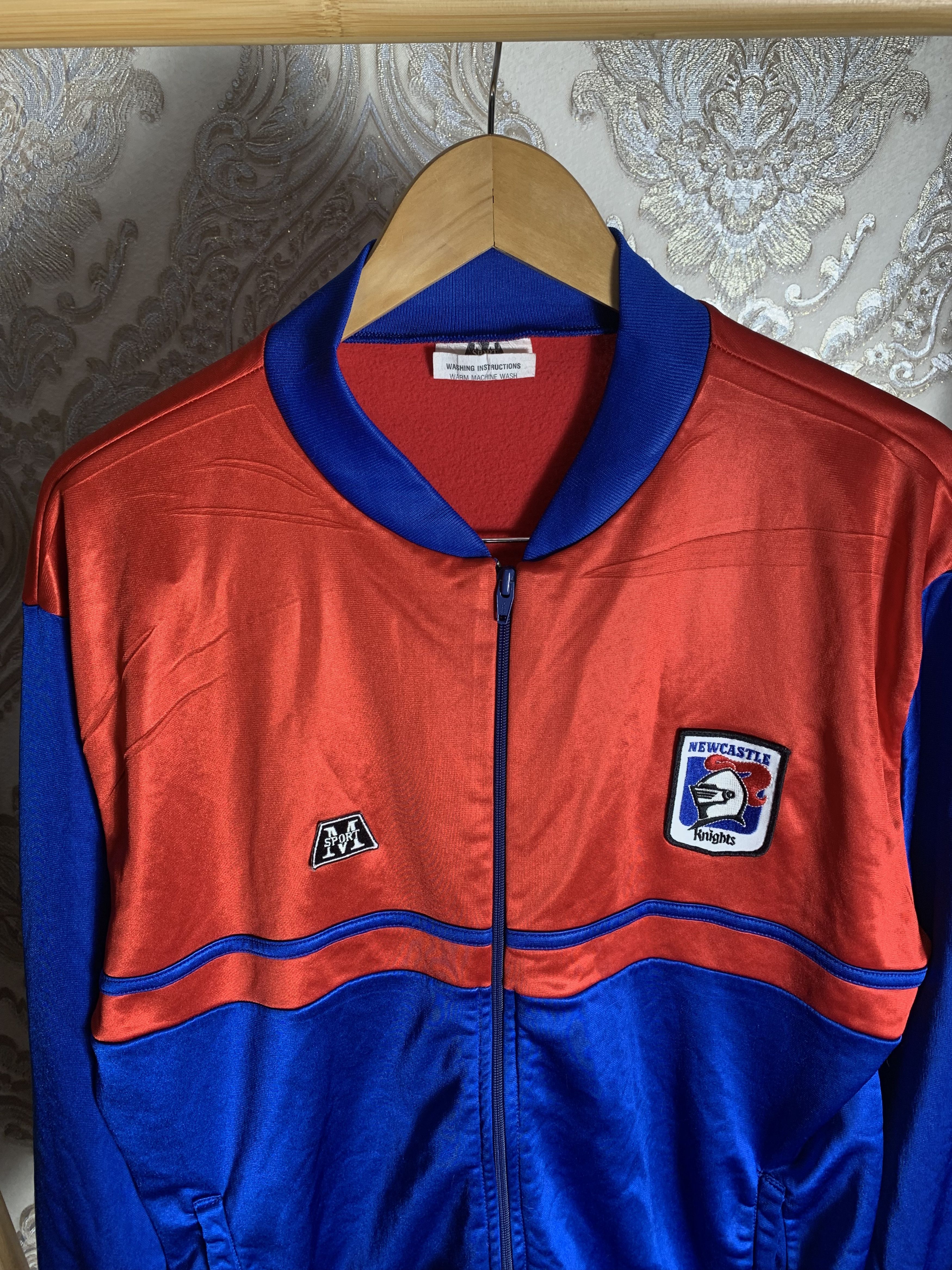 Vintage VERY RARE NEW CASTLE KNIGHTS NRL AUSTRALIA RUGBY JACKET 90s Size US M / EU 48-50 / 2 - 2 Thumbnail