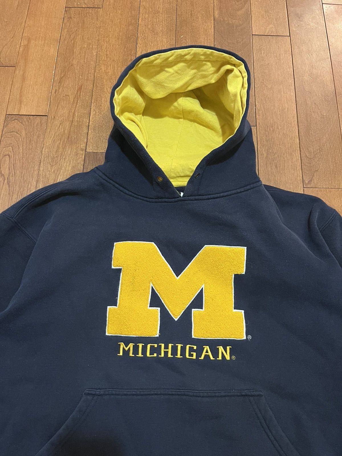 Vintage Vintage y2k boxy michigan hoodie Size US XL / EU 56 / 4 - 1 Thumbnail