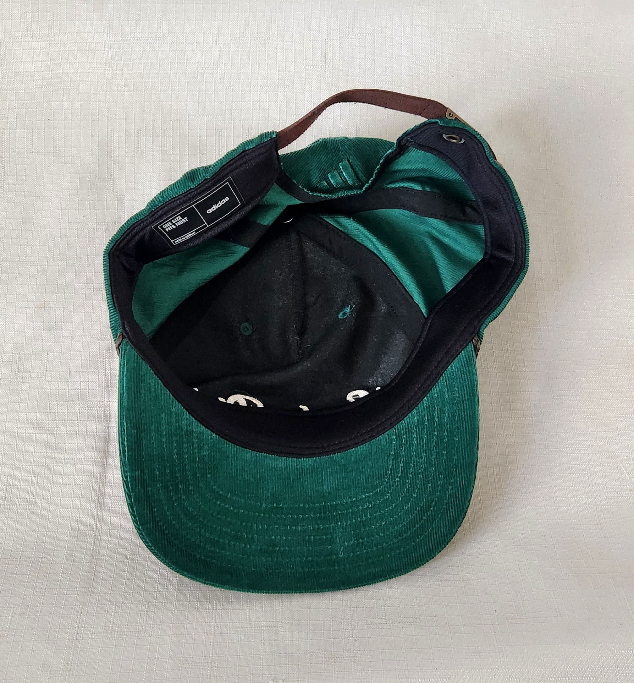 Adidas Adidas Sunday Pins Green Golf Leather adjustable Corduroy Size ONE SIZE - 7 Thumbnail