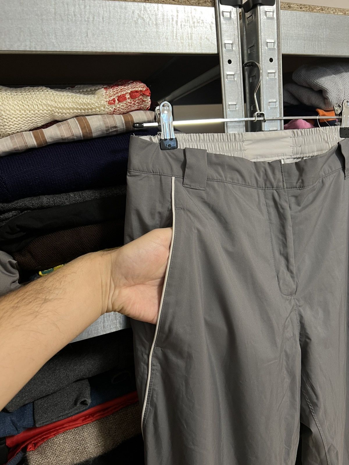 Vintage Vintage Nike Track Pants Swoosh Logo Y2K 90s Hype Drill 00s Size US 36 / EU 52 - 7 Thumbnail