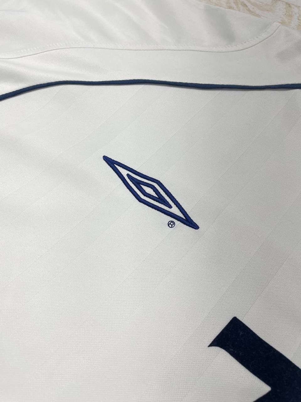 Umbro England 2001 2003 Beckham #7 Home Shirt Soccer Jersey Size US XXL / EU 58 / 5 - 6 Thumbnail