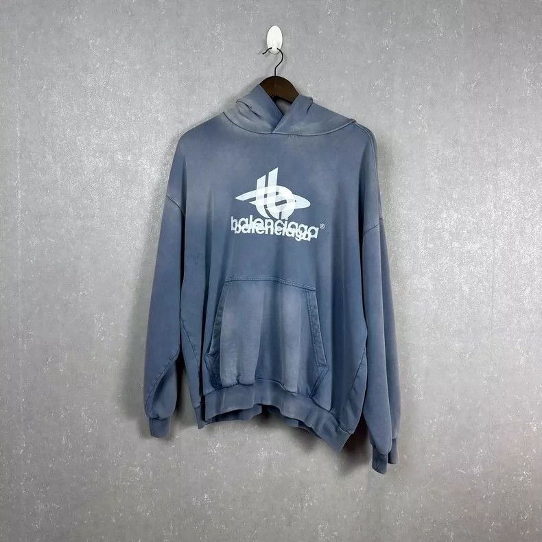 Balenciaga Balenciaga Hooded Sweatshirt, Gray Gradient Size US M / EU 48-50 / 2 - 1 Thumbnail