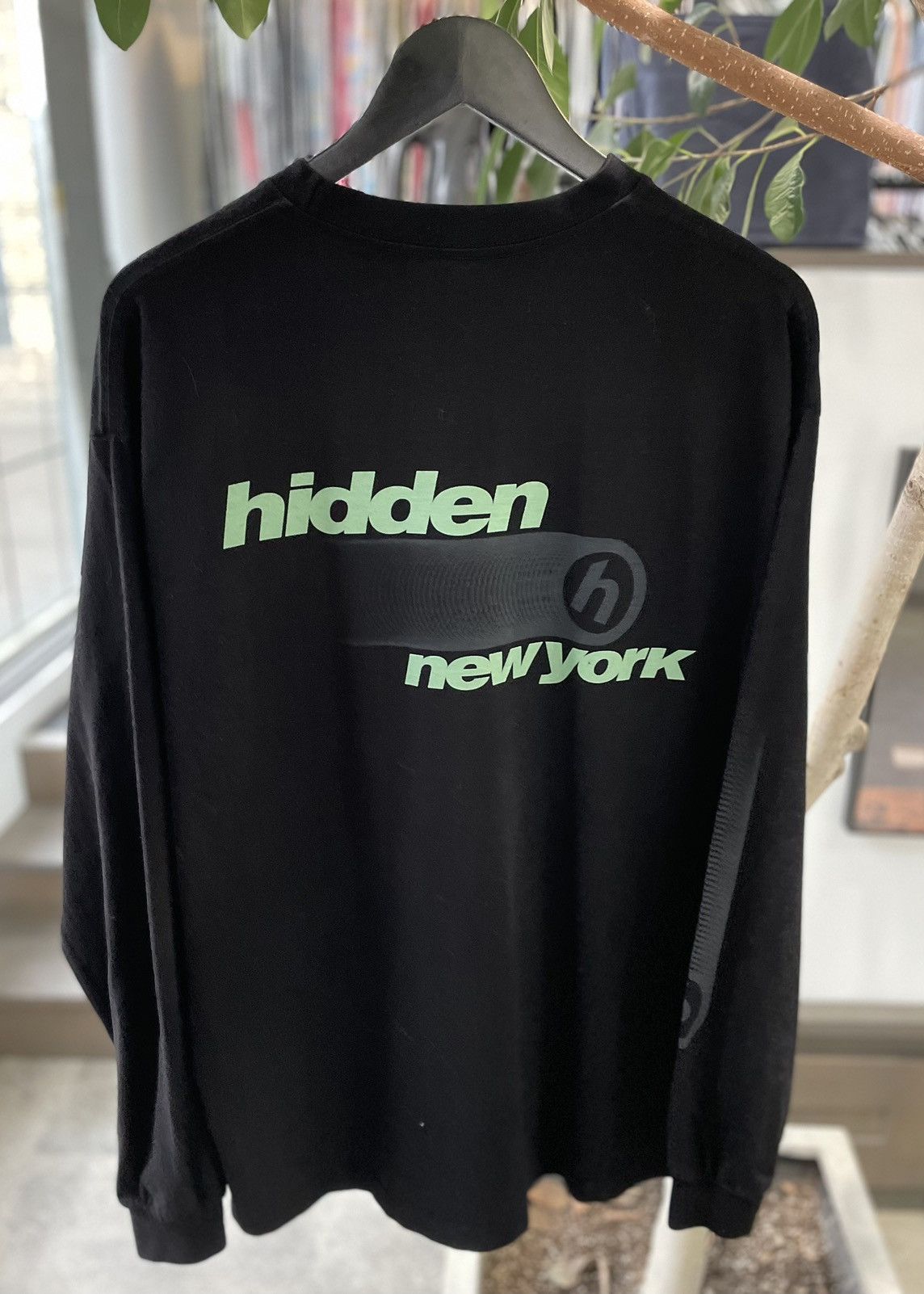 HIDDEN Hidden New York Motion Logo L/S Size US M / EU 48-50 / 2 - 2 Thumbnail