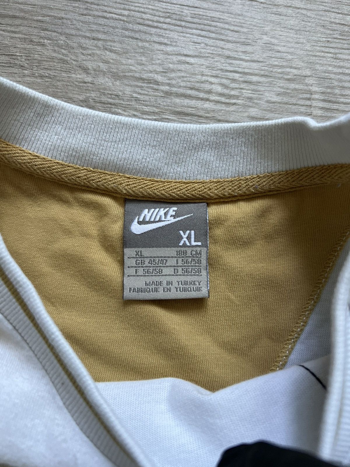 Vintage 🇮🇹 Vintage 00’s Juventus Nike Jersey T-Shirt rare retro hype Size US XL / EU 56 / 4 - 4 Thumbnail