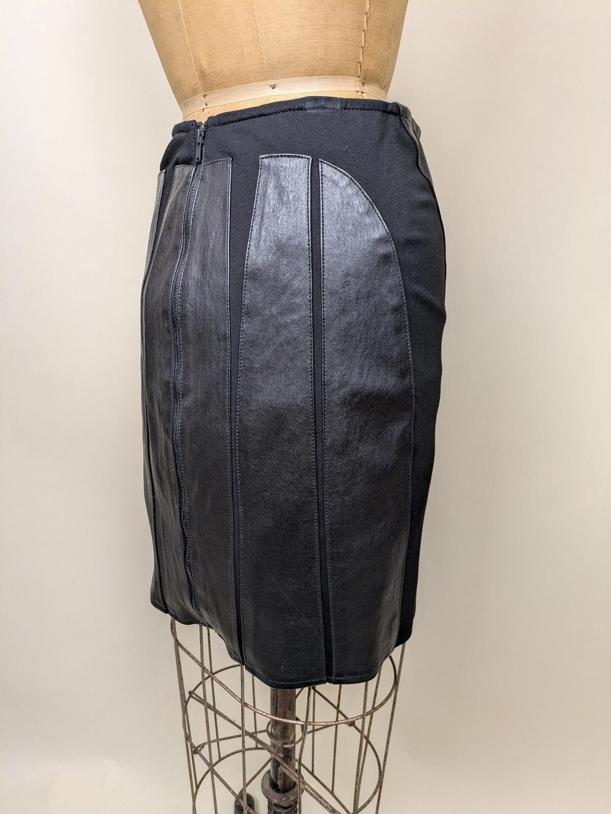 Helmut Lang helmut lang black lambskin leather mini skirt Size 28" / US 6 / IT 42 - 3 Thumbnail