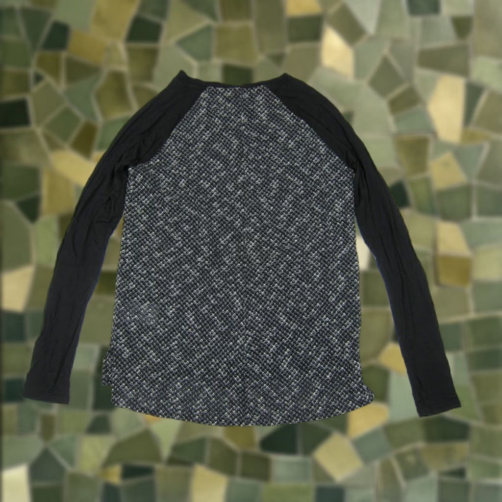 Banana Republic Banana Republic Blouse Shirt Knit Black Long Sleeve Women S NWT Size S / US 4 / IT 40 - 1 Thumbnail
